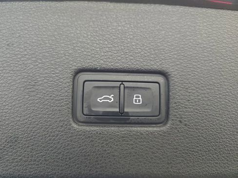 New 2026 Audi Q8 Prestige image 37