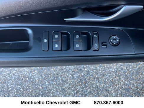 Used 2021 Hyundai Elantra SEL image 12