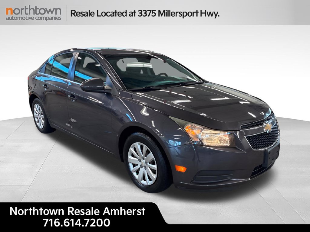 Used 2011 Chevrolet Cruze LT FWD image 2
