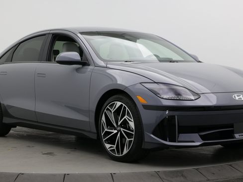 Used 2023 Hyundai Ioniq 6 SEL w/ Cargo Package RWD image 3