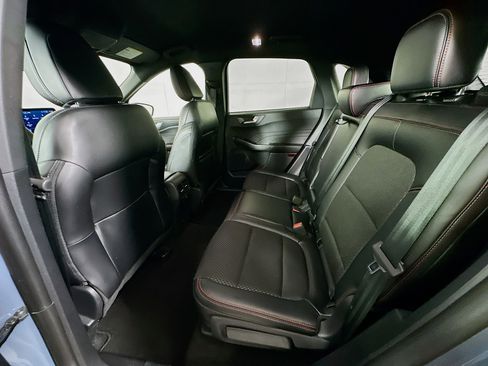 Used 2025 Ford Escape ST-Line image 26