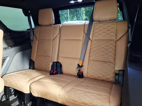 Used 2021 Cadillac Escalade Premium Luxury RWD image 9