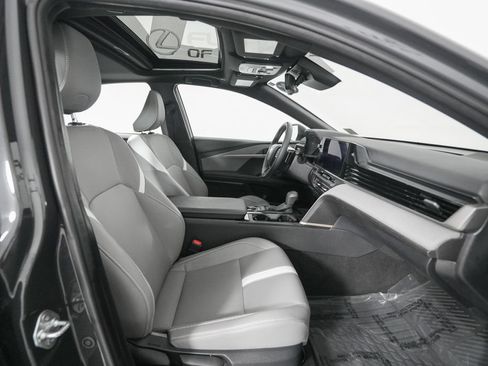Used 2025 Toyota Camry SE w/ Multimedia Upgrade Package FWD image 19