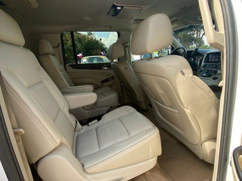 Used 2016 GMC Yukon XL Denali w/ Open Road Package AWD/4WD image 28