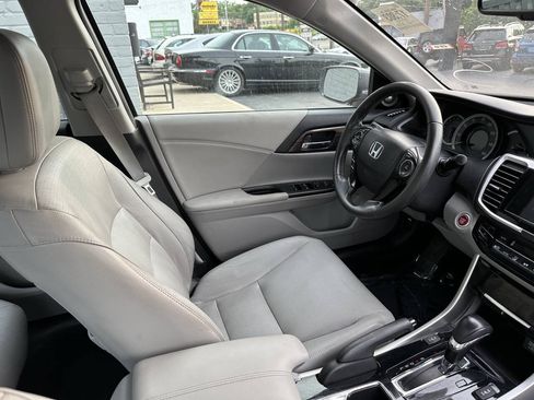 Used 2016 Honda Accord EX-L image 5