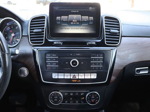 Used 2017 Mercedes-Benz GLS 450 4MATIC image 38