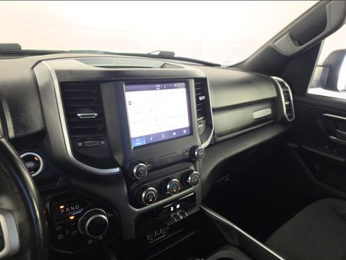 Used 2022 RAM 1500 Big Horn AWD/4WD image 11