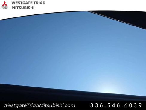 Used 2019 Ford Edge Titanium w/ Equipment Group 301A FWD image 8