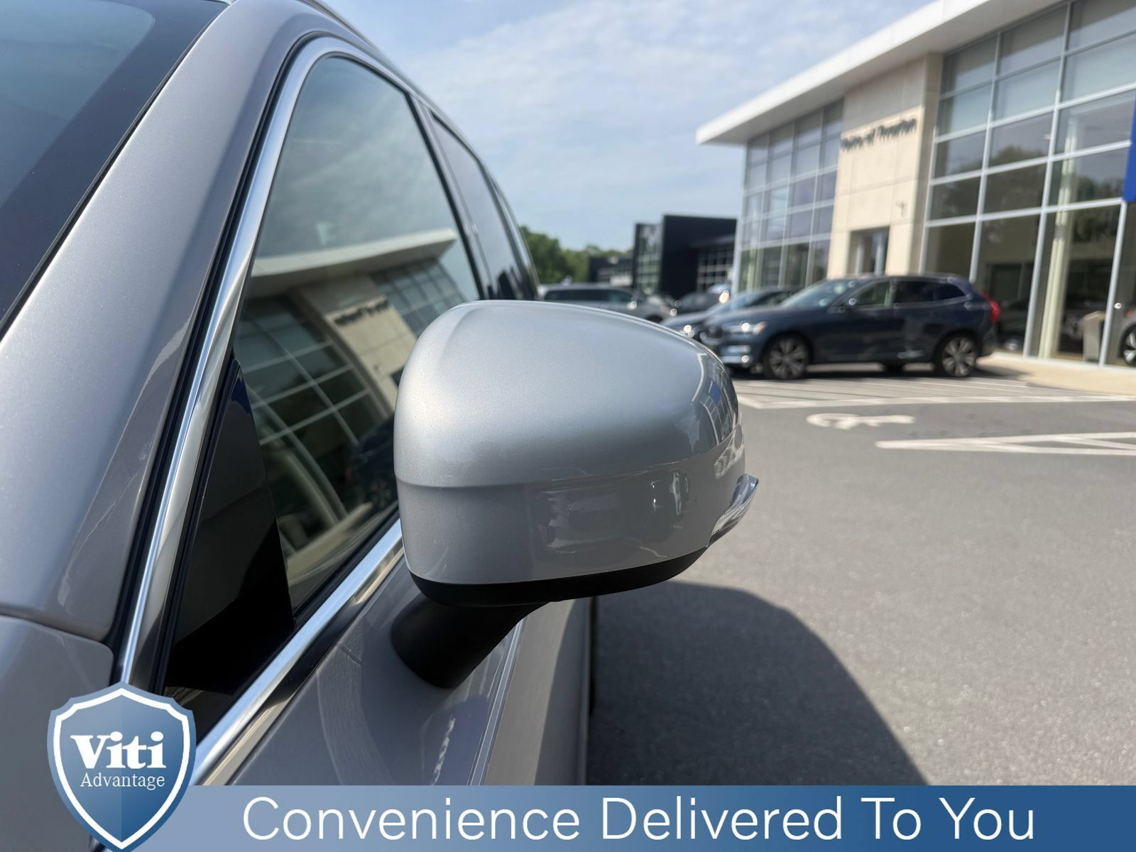 Certified 2023 Volvo XC90 B6 Plus w/ Protection Package Premier AWD/4WD image 11