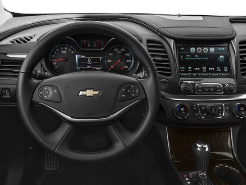 Used 2016 Chevrolet Impala LT w/ Convenience Package FWD image 9