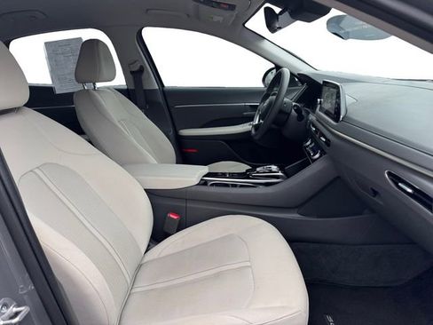 Used 2023 Hyundai Sonata SEL w/ Cargo Package image 15