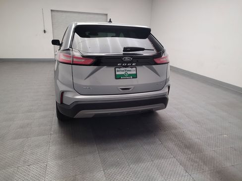 Used 2022 Ford Edge SEL AWD/4WD image 6