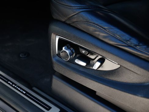 Used 2017 Cadillac Escalade ESV Platinum image 55