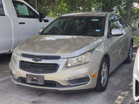 Certified 2016 Chevrolet Cruze LT FWD image 3