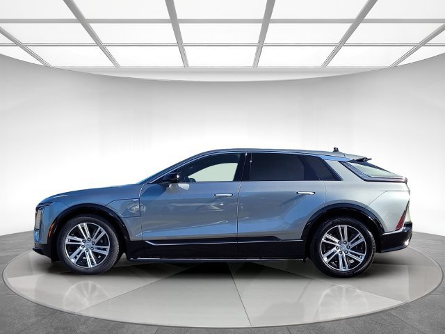 Certified 2024 Cadillac Lyriq Tech RWD image 7