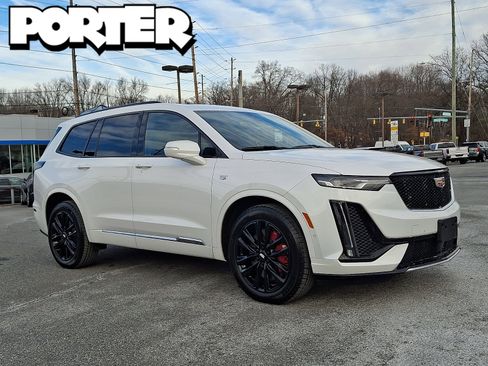 Used 2025 Cadillac XT6 Sport w/ Technology Package image 1