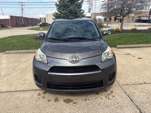 Used 2011 Scion xD image 2