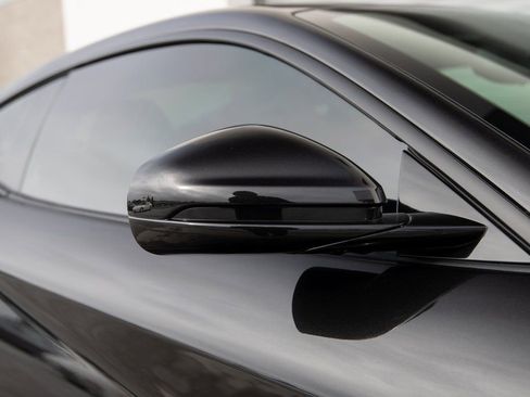 Used 2014 Ferrari F12 Berlinetta image 10