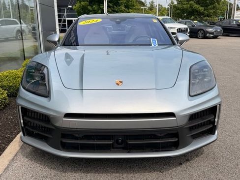 Used 2024 Porsche Panamera RWD image 2
