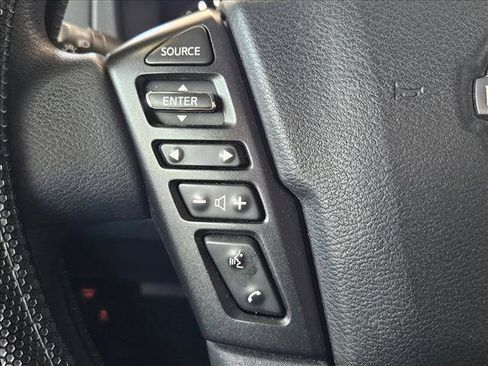 Used 2022 Nissan Frontier SV image 11