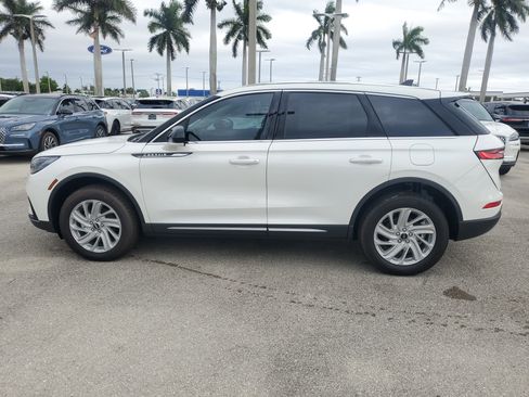 New 2025 Lincoln Corsair FWD image 3