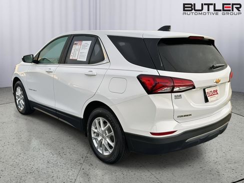 Used 2022 Chevrolet Equinox LT image 3