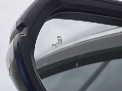 Used 2017 Honda CR-V EX-L image 9