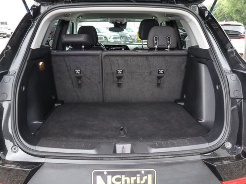 Used 2025 Chevrolet TrailBlazer LT FWD image 9
