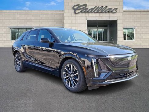 New 2026 Cadillac Lyriq Premium Sport image 2