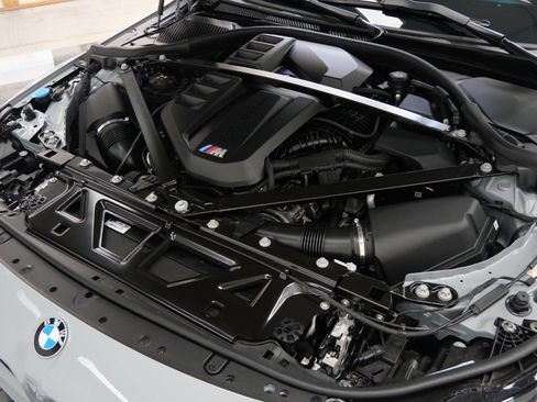 Used 2026 BMW M2 w/ Lighting Package RWD image 41