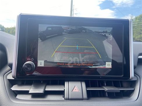 Used 2025 Toyota RAV4 LE image 18