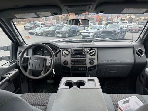 Used 2013 Ford F350 XLT w/ XLT Interior Pkg image 13