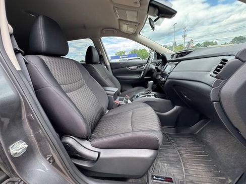 Used 2019 Nissan Rogue SV AWD/4WD image 12