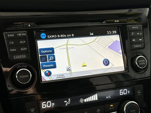 Used 2017 Nissan Rogue Sport SL FWD image 18