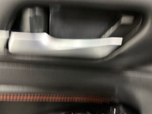 Used 2023 Nissan Altima 2.5 SR image 1