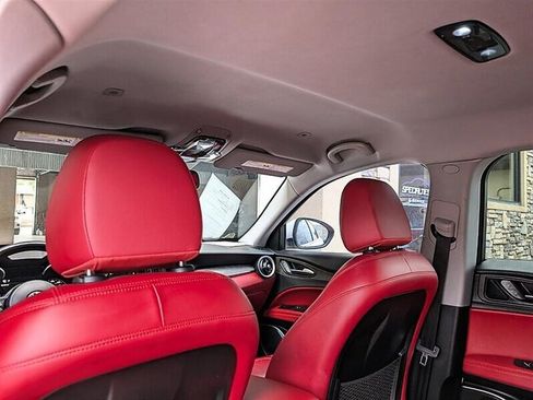 Used 2020 Alfa Romeo Stelvio Ti w/ Active Blind Spot Package AWD/4WD image 27