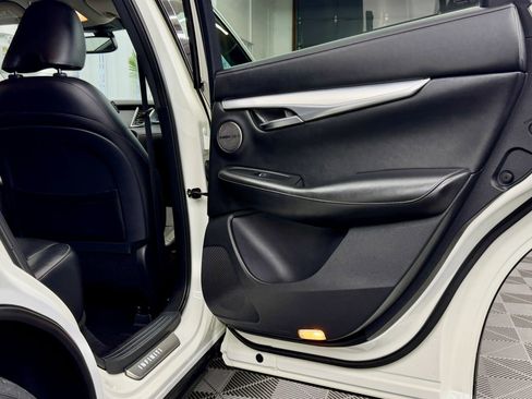 Used 2019 INFINITI QX50 Essential w/ Proactive Package image 8