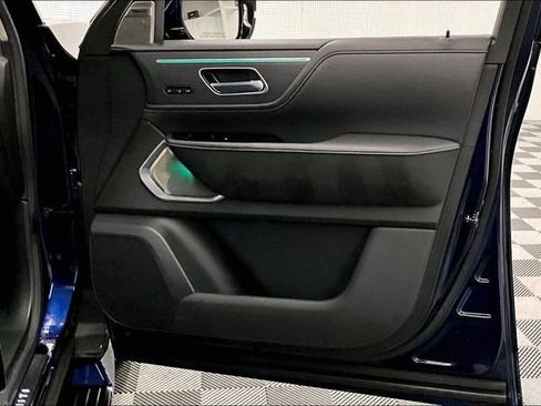 Used 2025 INFINITI QX80 Sensory image 22