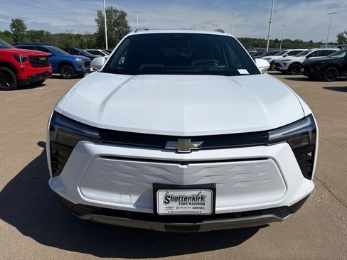 New 2026 Chevrolet Blazer EV LT AWD/4WD image 8