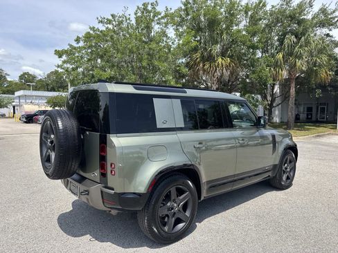 Used 2021 Land Rover Defender 110 X-Dynamic HSE AWD/4WD image 3