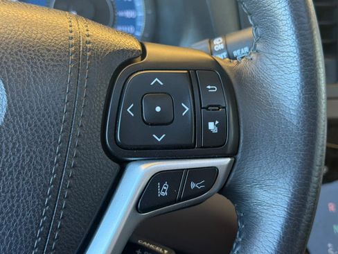 Certified 2018 Toyota Sienna XLE w/ XLE Navigation Package FWD image 30