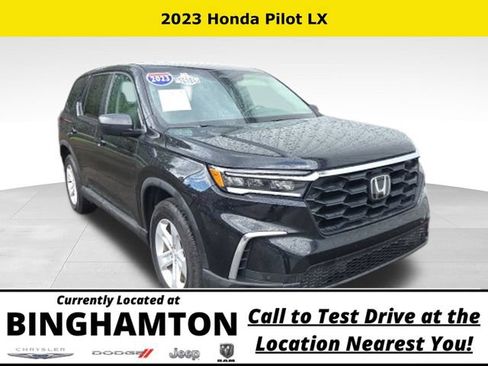 Used 2023 Honda Pilot LX image 1