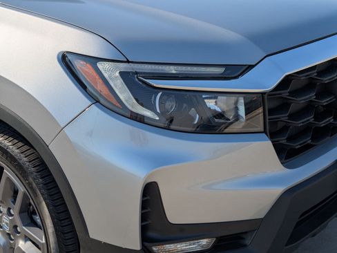 Used 2023 Honda Passport EX-L image 11