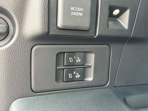 Used 2026 Lexus LX 700h Overtrail image 25