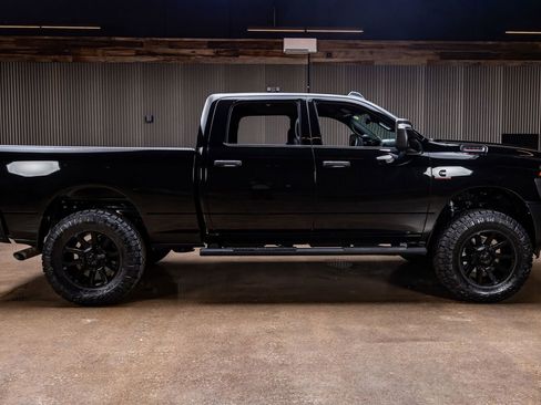 Used 2026 RAM 2500 Tradesman AWD/4WD image 11