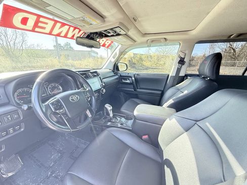 Used 2021 Toyota 4Runner TRD Off-Road Premium w/ Moonroof Package image 10