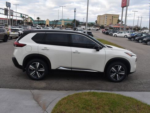 Certified 2023 Nissan Rogue Platinum w/ Platinum Premium Package image 14