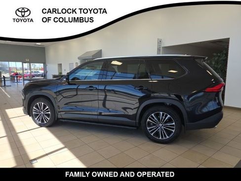 Used 2024 Toyota Grand Highlander AWD Hybrid image 9