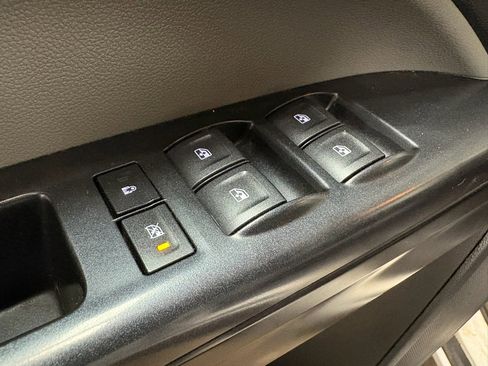 Used 2021 Chevrolet Colorado W/T w/ WT Convenience Package image 11