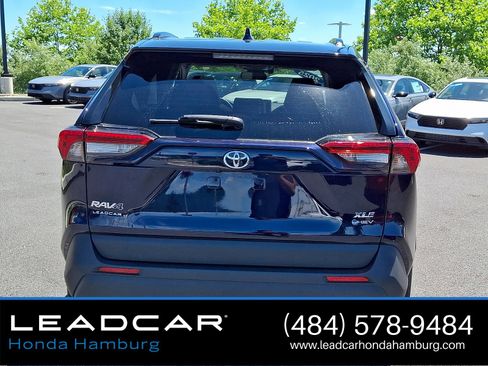 Used 2025 Toyota RAV4 XLE w/ Convenience Package AWD/4WD image 6
